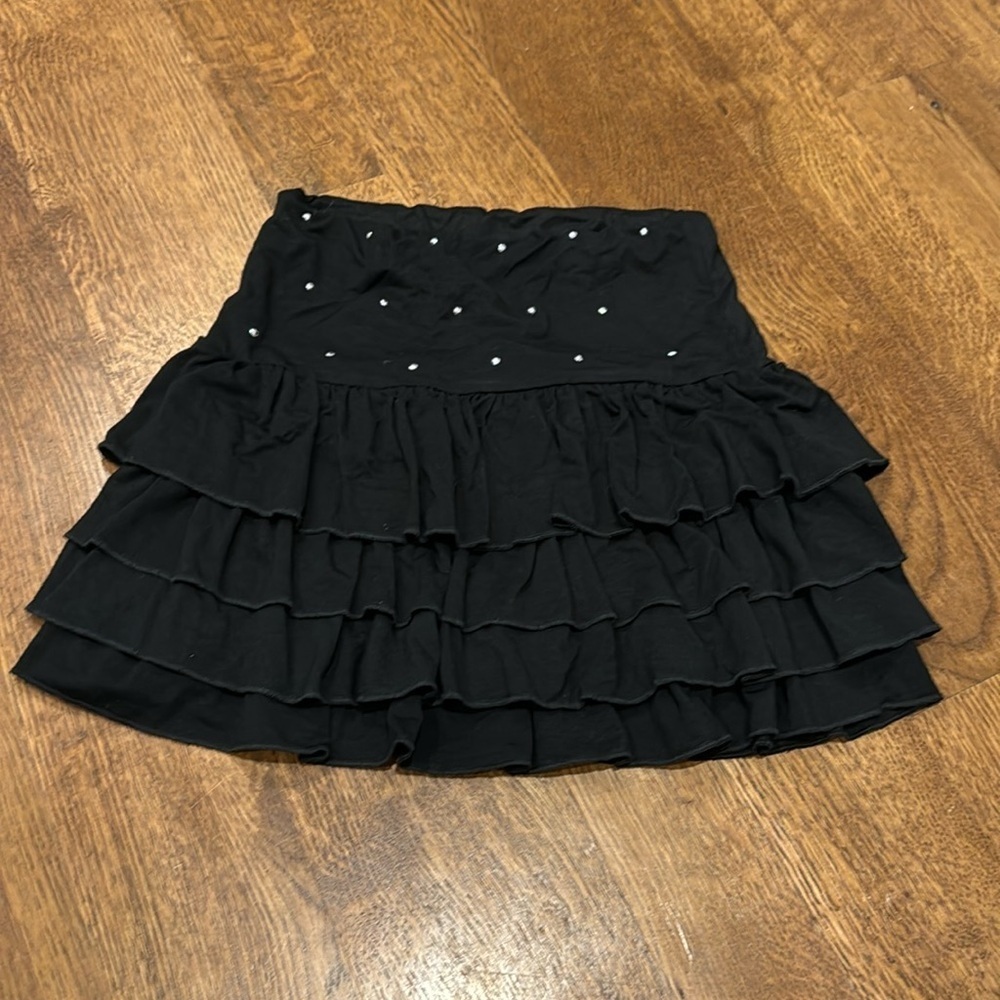 NWT Random Hearts Girls Skirt Black and Silver Size Large